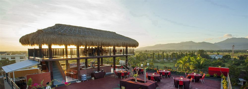 Pratama Hotel & Convention Mataram Exterior foto